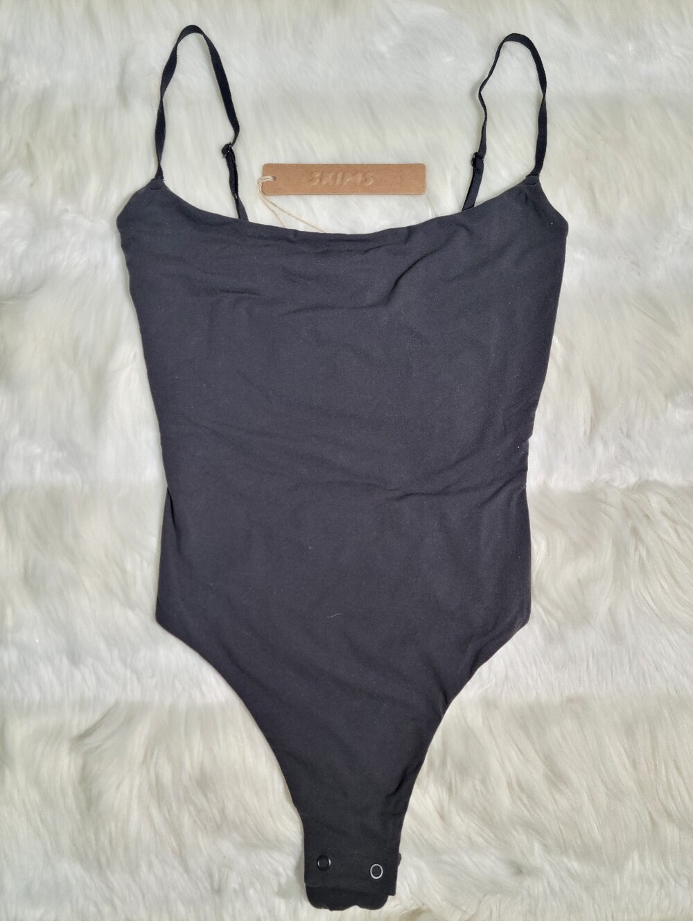 SKIMS Fits Everybody Cami Thong Bodysuit Black Onyx Women XXS NEW - Picture 1 of 5